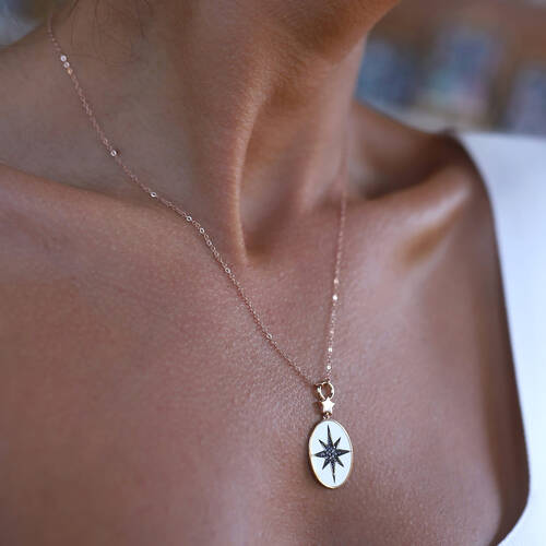 By Golden House - Mineli Kutup Yıldızı Kolye (1)