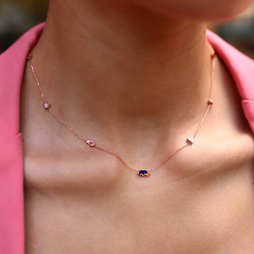 By Golden House - Mineli Mini Şans Kolyesi