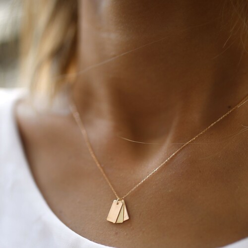 By Golden House - Mini Üçlü Plaka Kolye By Golden House - Mini Üçlü Plaka Kolye