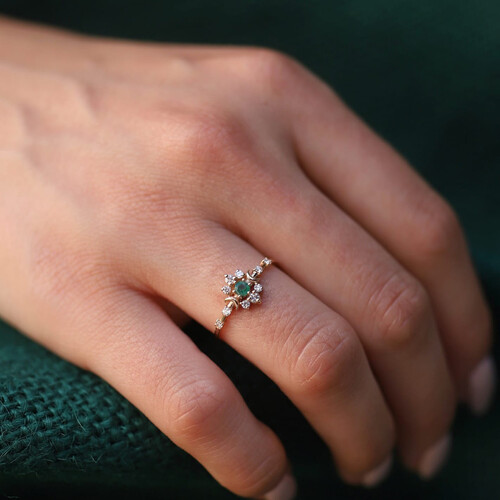 By Golden House - Moon Pırlanta Zümrüt Yüzük By Golden House - Moon Pırlanta Zümrüt Yüzük