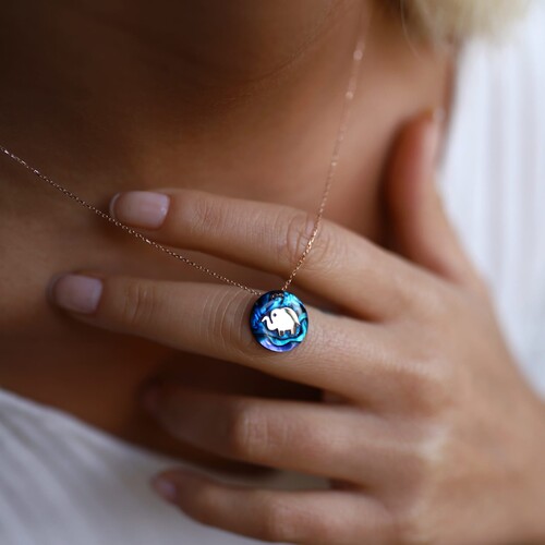 By Golden House - Okyanus Mavisi Sedef Kolye By Golden House - Okyanus Mavisi Sedef Kolye