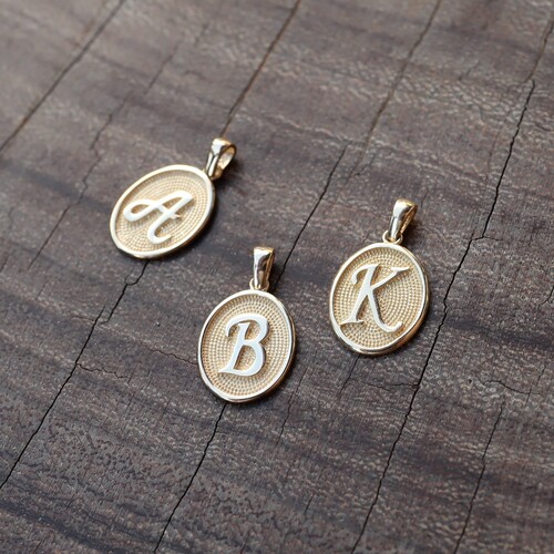 By Golden House - Oval Harf Kolye Ucu