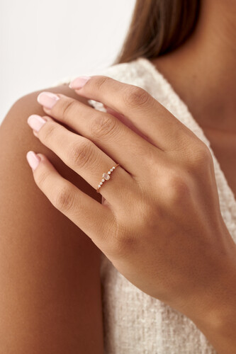 By Golden House - Oval Line Pırlanta Yüzük By Golden House - Oval Line Pırlanta Yüzük