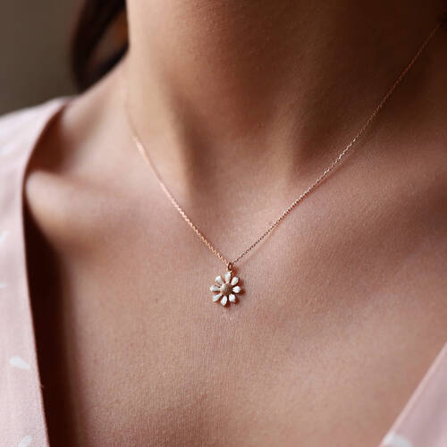 By Golden House - Papatya Kolye