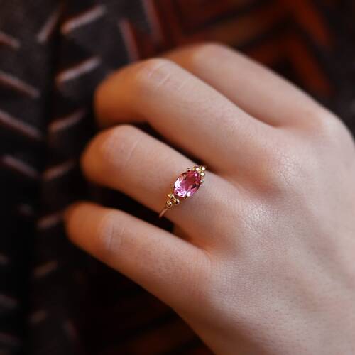 By Golden House - Pink Spinel Yüzük