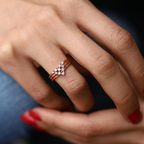 By Golden House - Piramit Pırlanta Yüzük By Golden House - Piramit Pırlanta Yüzük