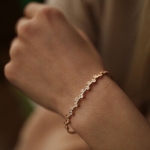 By Golden House - Pırlanta Damlalı Bileklik By Golden House - Pırlanta Damlalı Bileklik