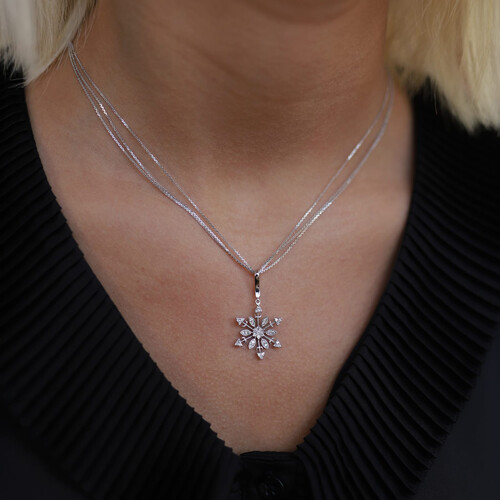 By Golden House - Pırlanta Kar Tanesi Kolye (1)