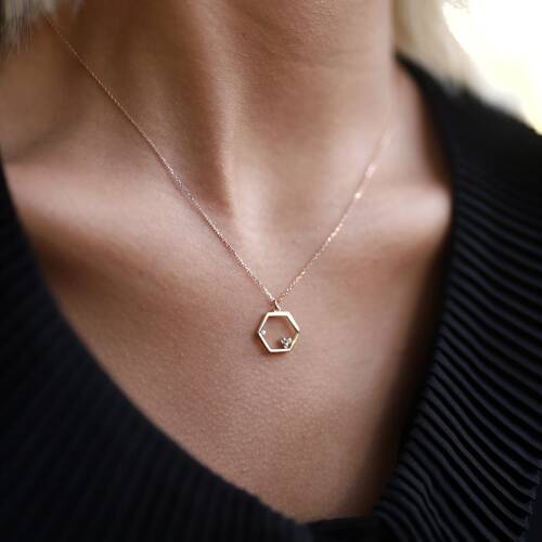 By Golden House - Pırlanta Petek Kolye