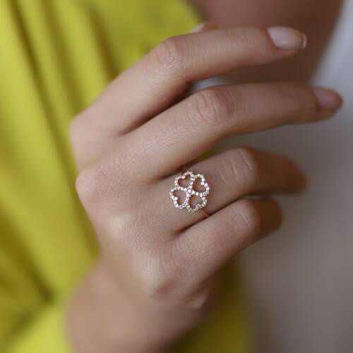 By Golden House - Pırlanta Yonca Yüzük