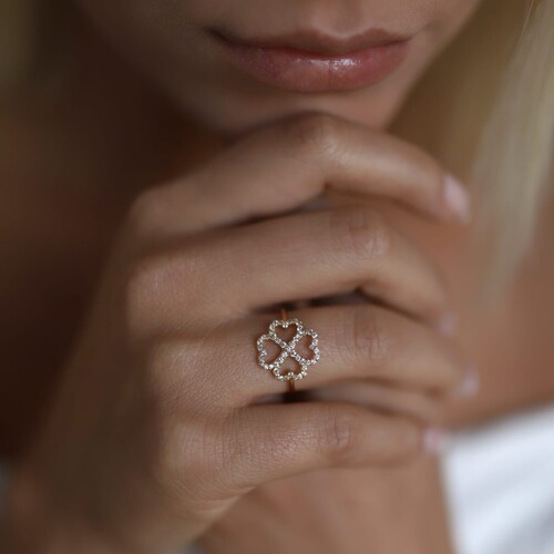 By Golden House - Pırlanta Yonca Yüzük (1) By Golden House - Pırlanta Yonca Yüzük (1)