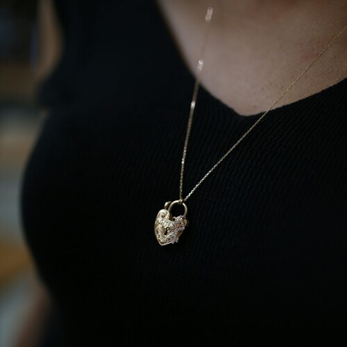 By Golden House - Pırlantalı Anahtar ve Kalp Kilit Kolye (1)