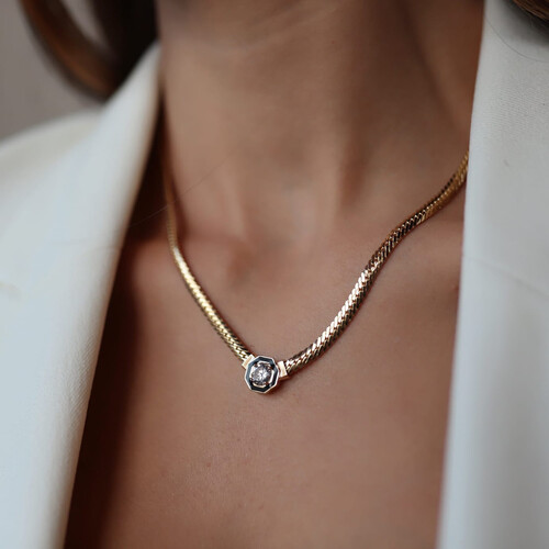 By Golden House - Piton Altıgen Kolye By Golden House - Piton Altıgen Kolye