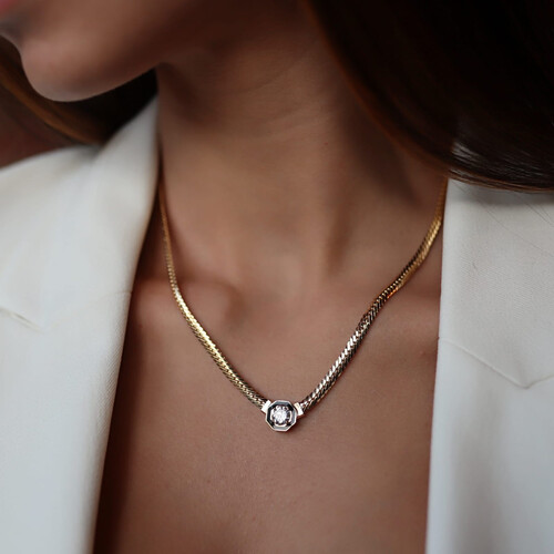 By Golden House - Piton Altıgen Kolye (1) By Golden House - Piton Altıgen Kolye (1)