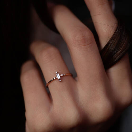 By Golden House - Plus Baget Pırlanta Yüzük