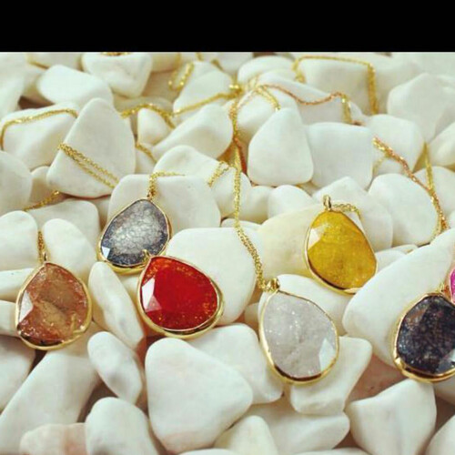 By Golden House - Quartz Taş Kolye