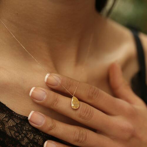 By Golden House - Quartz Taşlı Kolye