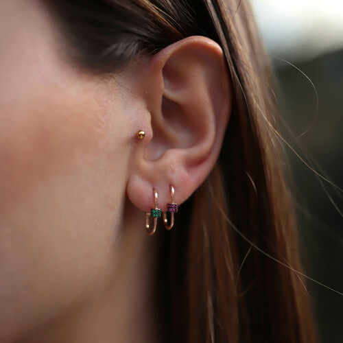 By Golden House - Taşlı Çengel Küpe By Golden House - Taşlı Çengel Küpe