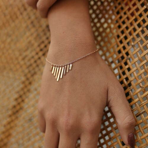 By Golden House - Saçak Bileklik