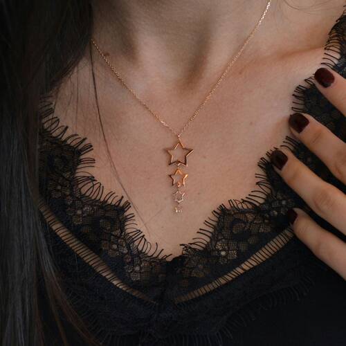 By Golden House - Salkım Yıldız Kolye