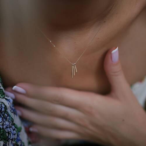 By Golden House - Sallantılı Çubuk Kolye