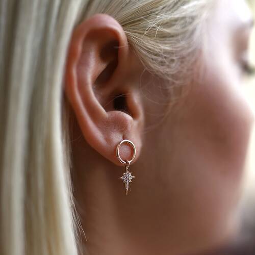 By Golden House - Sallantılı Kutup Yıldızı Küpe