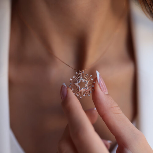 By Golden House - Shine Yıldız Pırlanta Kolye