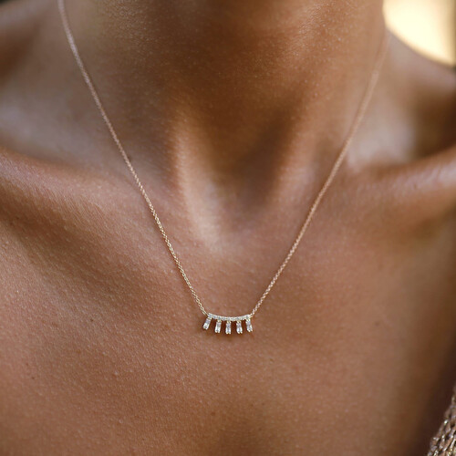 By Golden House - Sıra Baget Kolye (1)