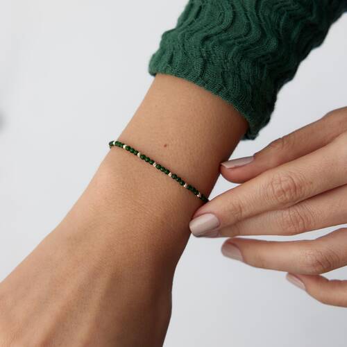 By Golden House - Sıralı Yeşim Taşlı Bileklik By Golden House - Sıralı Yeşim Taşlı Bileklik
