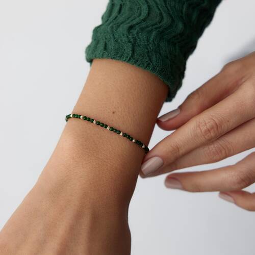By Golden House - Sıralı Yeşim Taşlı Bileklik (1) By Golden House - Sıralı Yeşim Taşlı Bileklik (1)