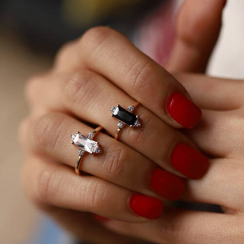 By Golden House - Siyah Beyaz Baget Yüzük