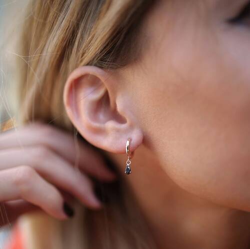 By Golden House - Siyah Damla Taşlı Küpe