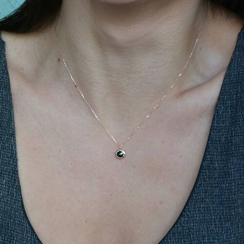 By Golden House - Siyah Oniks Taşlı Kolye