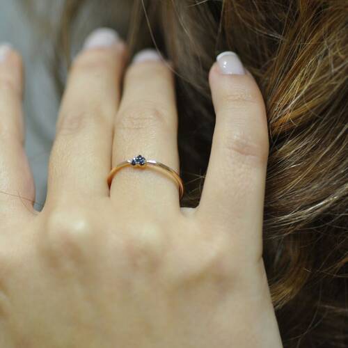 By Golden House - Siyah Taşlı Kalp Yüzük