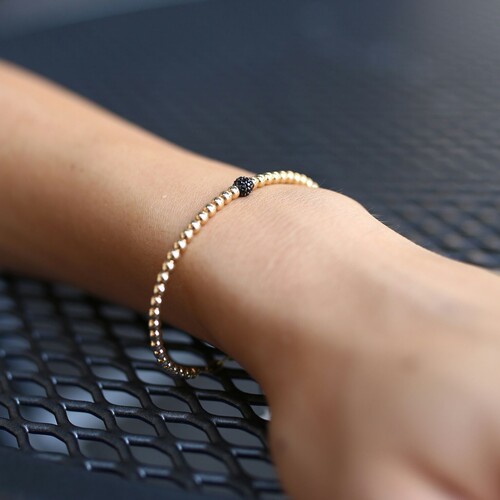 By Golden House - Siyah Taşlı Top Top Bilezik