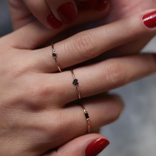 By Golden House - Siyah Üçlü Yüzük By Golden House - Siyah Üçlü Yüzük