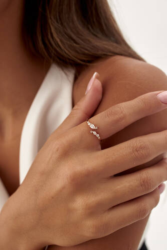 By Golden House - Sneak Drop Pırlanta Yüzük