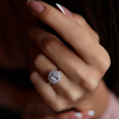 By Golden House - Switch Baget Pırlanta Yüzük (1) By Golden House - Switch Baget Pırlanta Yüzük (1)