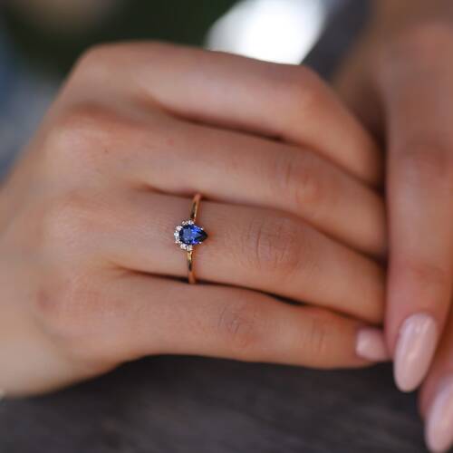 By Golden House - Taç Safir Pırlanta Yüzük