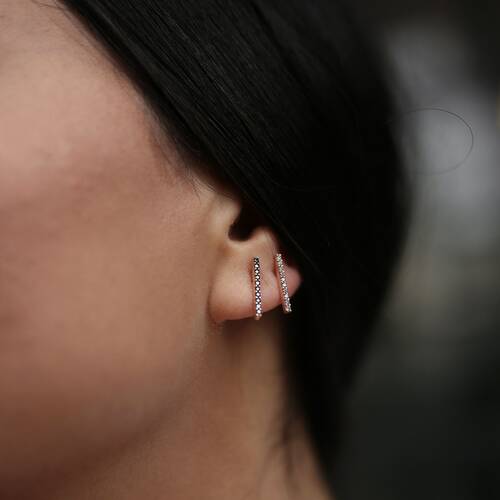 By Golden House - Taşlı Çubuk Küpe