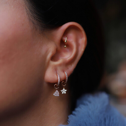 By Golden House - Taşlı Figür Sallantılı Küpe