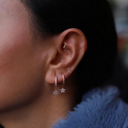 By Golden House - Taşlı Figür Sallantılı Küpe (1)