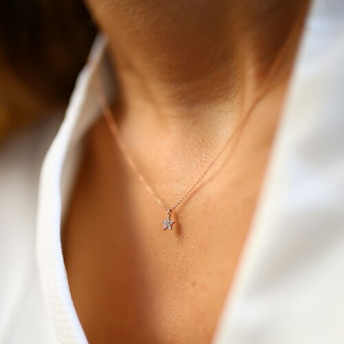By Golden House - Taşlı Mini Yıldız Kolye