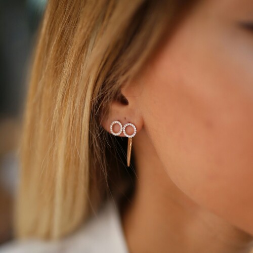 By Golden House - Taşlı Yuvarlak İkili Küpe By Golden House - Taşlı Yuvarlak İkili Küpe