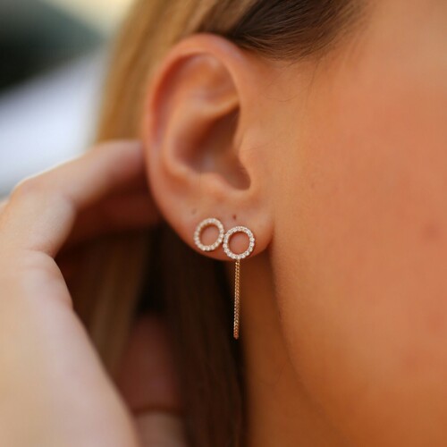 By Golden House - Taşlı Yuvarlak İkili Küpe (1) By Golden House - Taşlı Yuvarlak İkili Küpe (1)