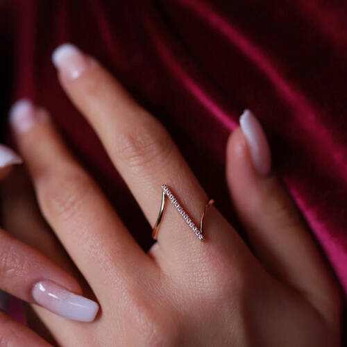 By Golden House - Taşlı Z Yüzük