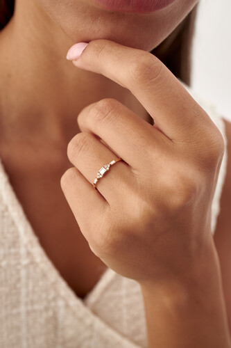 By Golden House - Tiny Queen Baget Pırlanta Yüzük By Golden House - Tiny Queen Baget Pırlanta Yüzük