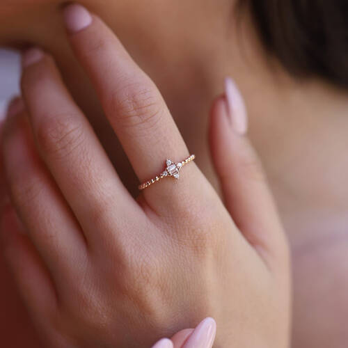 By Golden House - Topikal Baget Pırlanta Yüzük (1)