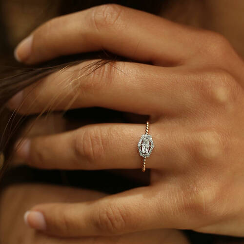 By Golden House - Trapez Baget Pırlanta Yüzük