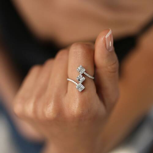 By Golden House - Tria Zikzak Baget Pırlanta Yüzük